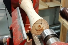 Here you will be able to see how an oval spindle is achieved, it's done by the use of several mounting positions.