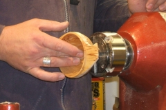 Andy used the lathe to hold the Quaich whilst he sanded the cut areas with a powerd sander.