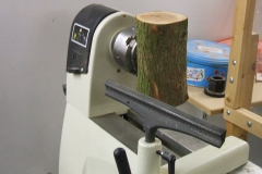 This was Bob Chisholm's piece of Yew mounted on the lathe ready to start, as you can see Bob used a whole log.